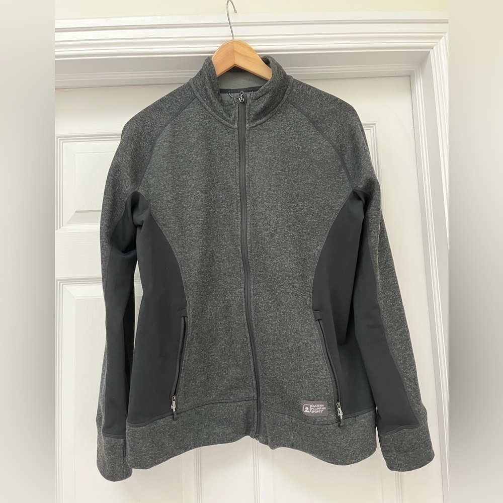 Eastern mountain sports zippered sweater size men’s large